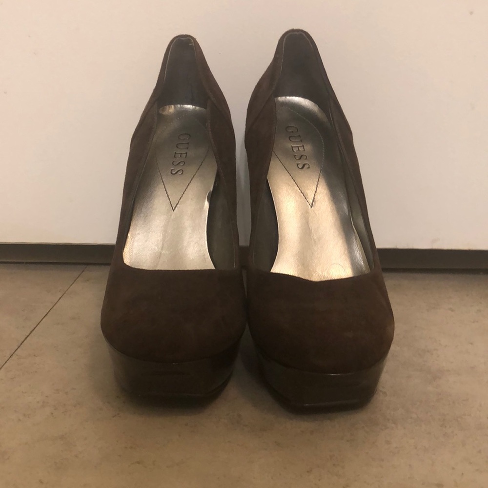 Guess Brown Suede Heel. Like New.